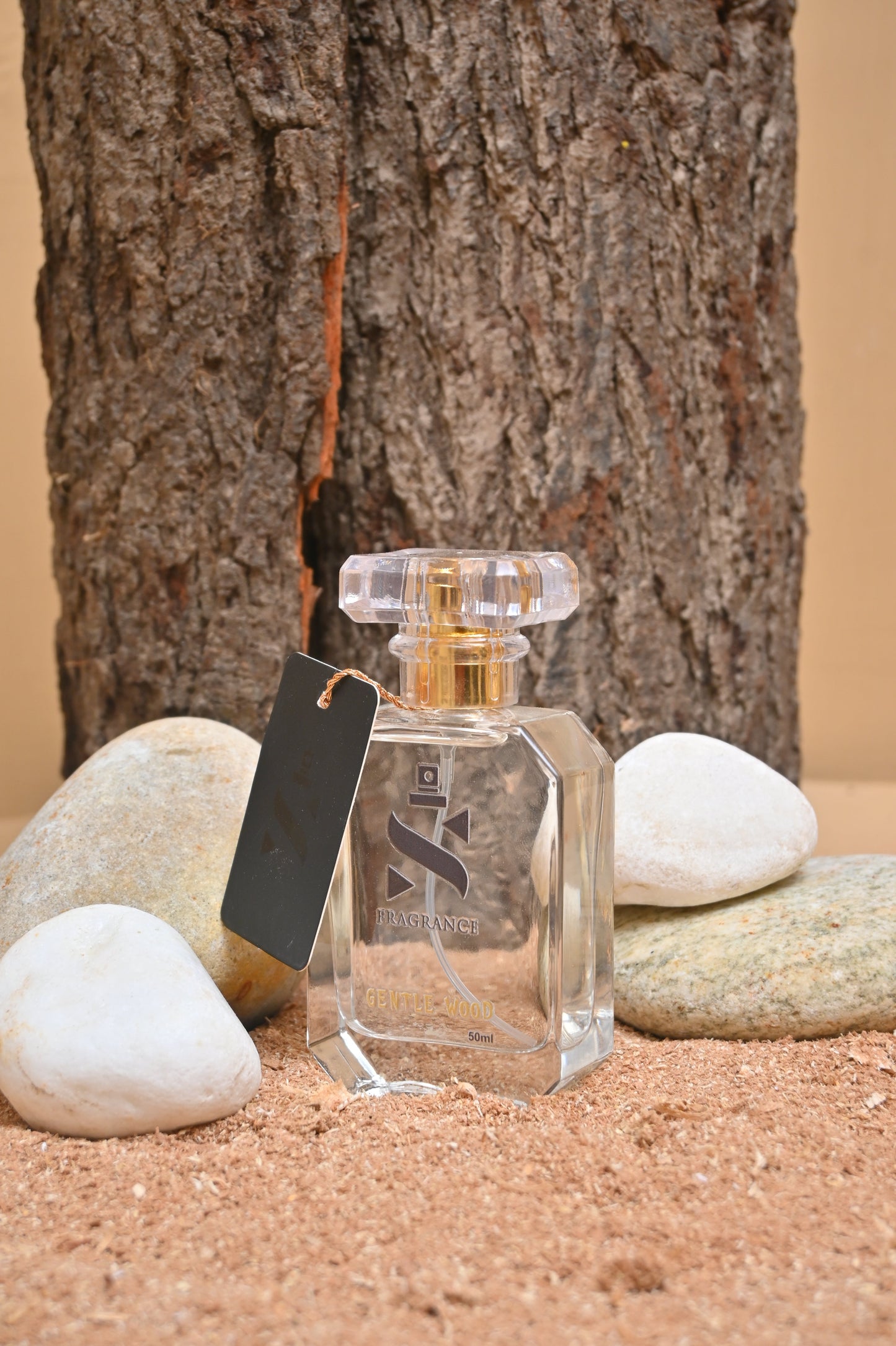 Gentle Wood is inspired by White Oud